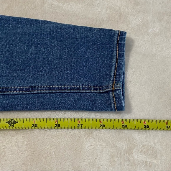 ABERCROMBIE & FITCH / Medium Washed Mid Rise Skinny Jeans Size 10R / 30W 29L - Picture 8 of 8